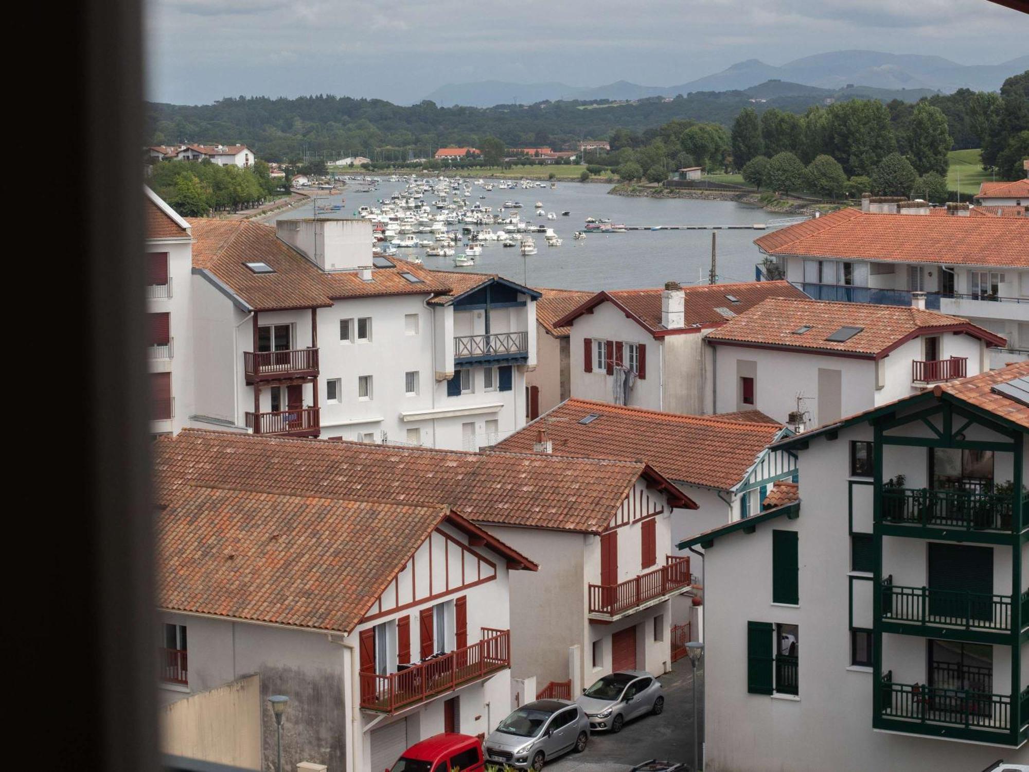 Ibis Ciboure Saint-Jean-De-Luz Hotel Bagian luar foto
